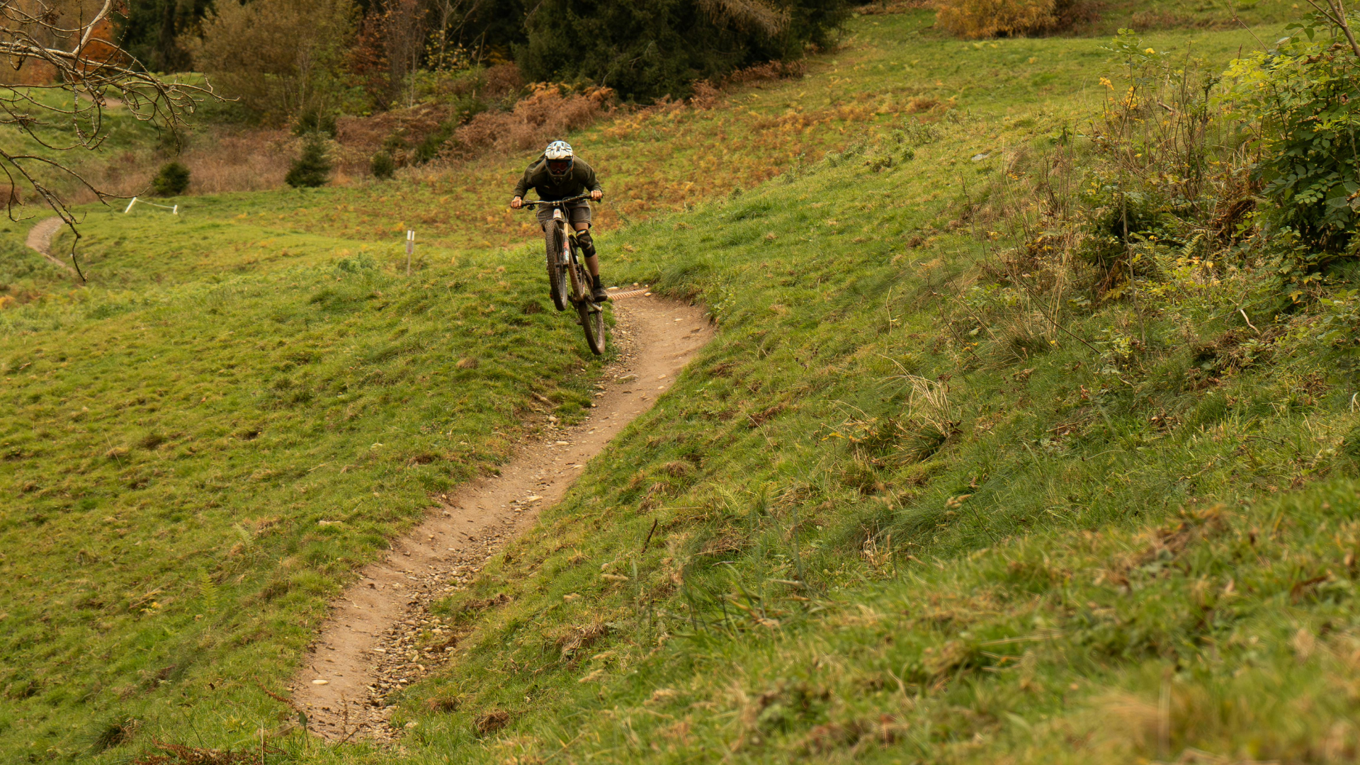 Mountainbike mentorforløb for unge i skoven nær Aarhus